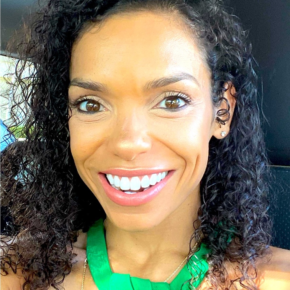 Posh Ambassador Rosa 💕